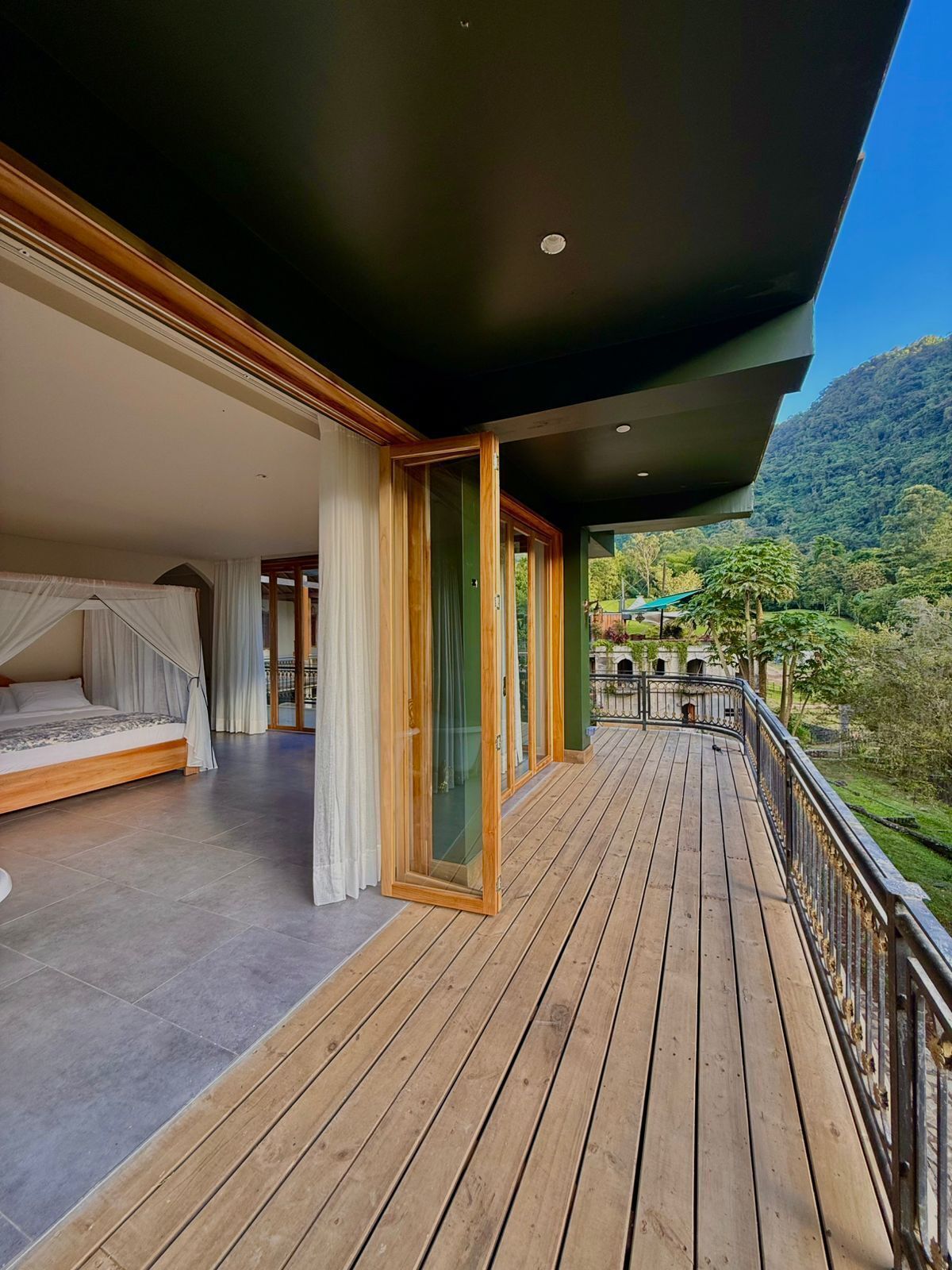 Presidential Suite, Balcony, Mountain View | Terrace/patio