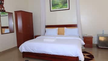 Basic Single Room, Garden View