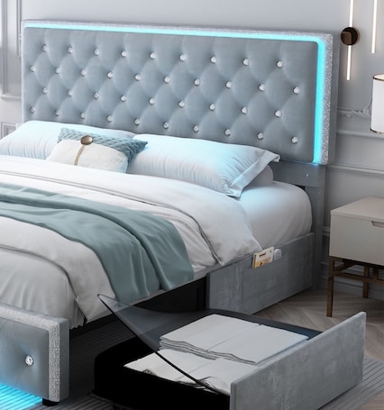 1 bedroom, WiFi, bed sheets. CozyVibe - King Bed room