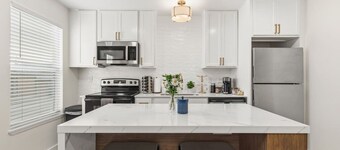 Esplanade Inn-Cajun Country Luxury-Fast Wi-Fi