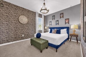 Room - GAME ROOM/ PRIVATE POOL/SPA  8-bedroom house (Kissimmee)