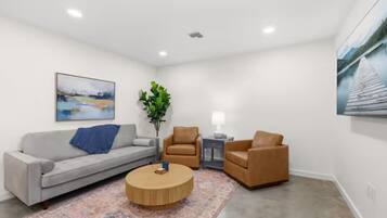 Luxury House, 2 Bedrooms, Non Smoking, Kitchen | Interior