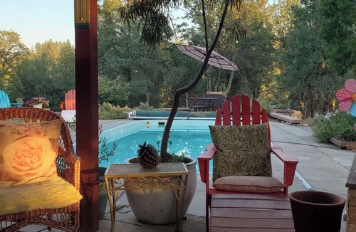 Luxury Lotus Tent in Sierras Gold Country