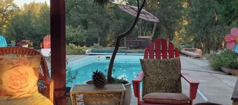 Luxury Lotus Tent in Sierras Gold Country