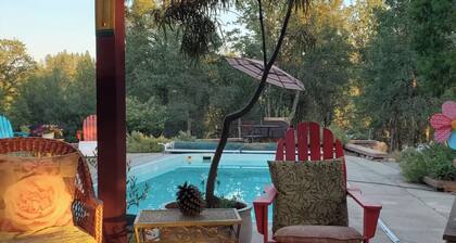 Luxury Lotus Tent in Sierras Gold Country