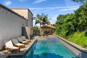 Pool - Lux 4-bedroom home with AC, pool&spa, roofdeck in beautiful La Jolla (San Diego)