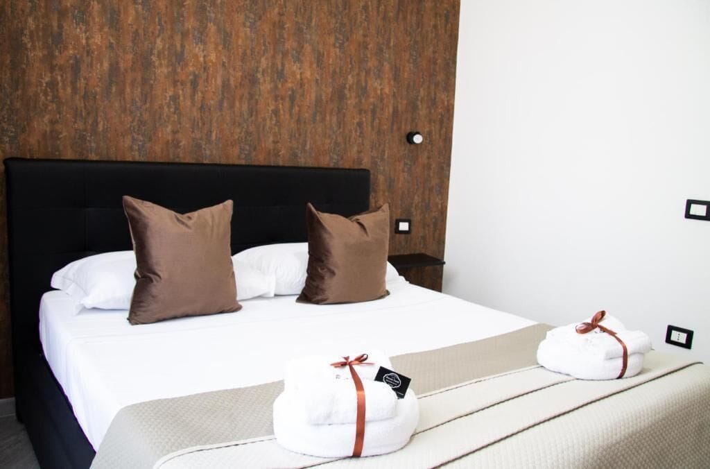In-room safe, desk, blackout drapes, soundproofing