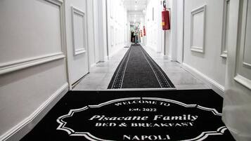 Triple Room, Courtyard View | Interior