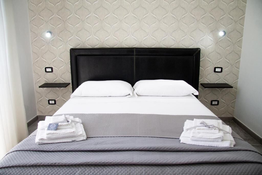 Doppelzimmer, Balkon, Stadtblick