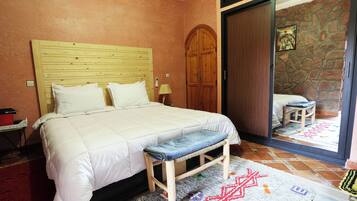 5 chambres, fer et planche Ă repasser, Wi-Fi gratuit, draps fournis
