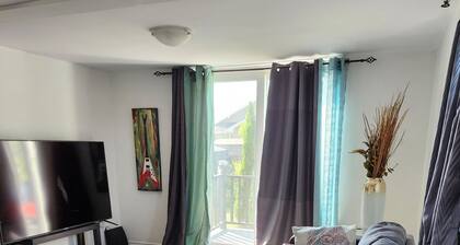 Waterfront Home In Popular West End With Rooftop Patio!