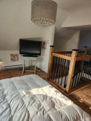 2 bedrooms, WiFi (free), bed sheets