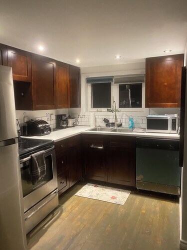 Waterfront Home In Popular West End With Rooftop Patio!