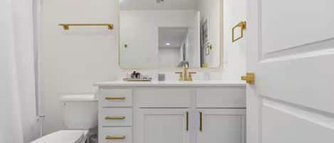 Maison Luxe, 2 chambres, non-fumeur, cuisine | Salle de bain