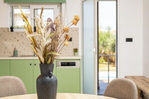 Dining - NeSo - Villa Fyllo with Pool steps from the Beach (Tavronitis)