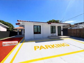 Exterior - Dream House near Coral Gables & Coconut Grove (Miami)