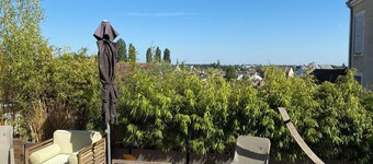 Very bright, quiet gîte with panoramic view, opening onto huge terrace.