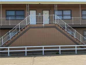 Exterior - Relaxing Accommodation w/ Free Parking | Near Prairie Cinema - 0.5 miles (Wolf Point)