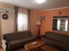 Living area - Villa Teodora Mare - Studio with Sea View (App 2) (Petrovac na Moru)