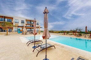 Pool - Gorgeous & Spacious Apartment with Balcony, Heated Pool - AC (Cabo San Lucas)