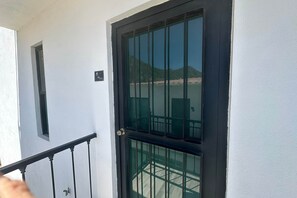 Property grounds - Dog-friendly loft with rooftop infinity pool, gym, balcony, & central AC (Cabo San Lucas)