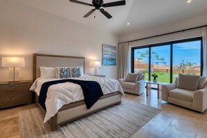 5 slaapkamers, een strijkplank/strijkijzer, wifi, beddengoed