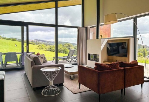 Luxury ski-in ski-out villa in Winterberg with views, sauna and corner location