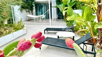 Deluxe Suite | Terrace/patio