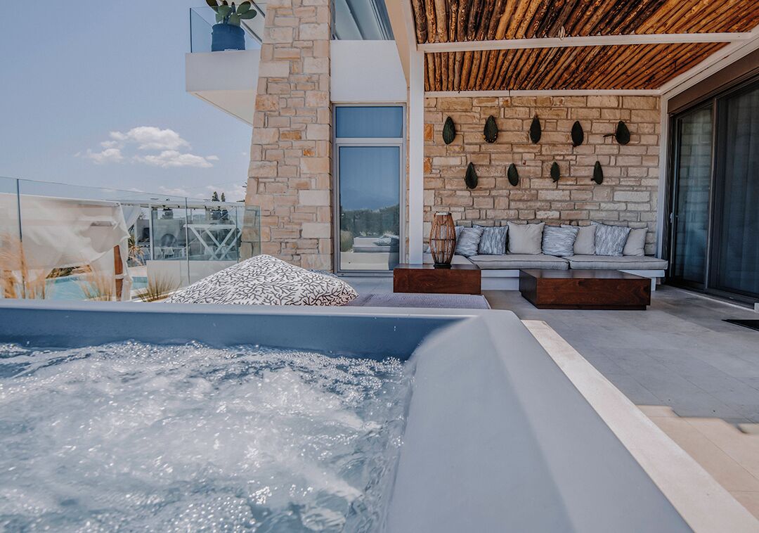 Superior Suite, Partial Sea View