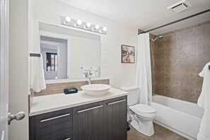 Hair dryer - Pet-friendly 1 bedroom | Stampede & BMO | Parking (Calgary)
