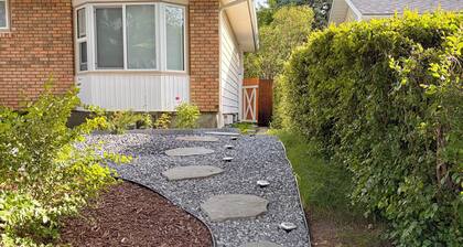 New | Intro Price | 3BR | Walk UofC | Games &Gym &Parking | 13m DT | 16m Airport