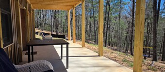 Relaxing 4BR Cabin Hideaway Minutes from Blue Ridge Parkway & West Jefferson