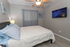3 Schlafzimmer, Schreibtisch, Bügeleisen/Bügelbrett, kostenloses WLAN