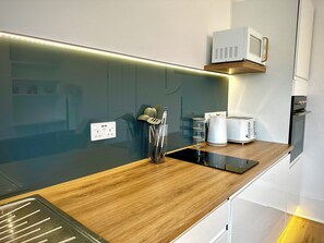 Private kitchen - The Look out! Park, Hills, View. (Hastings)