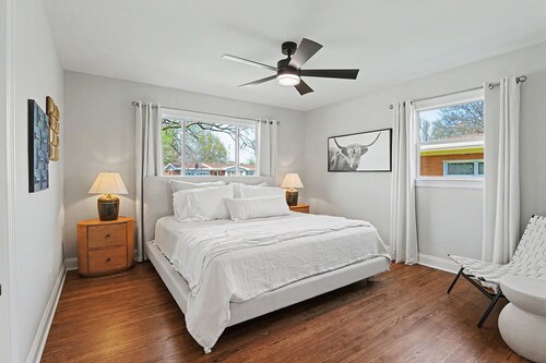 3Bedroom Escape W/ Pool Table + Workout Room