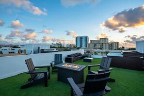 Terrace/patio - Peak Villa Pompano Beach Retreat (Pompano Beach)