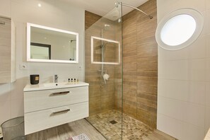 Hair dryer, towels - Le Refuge de Samazan - avec piscine privée (Samazan)