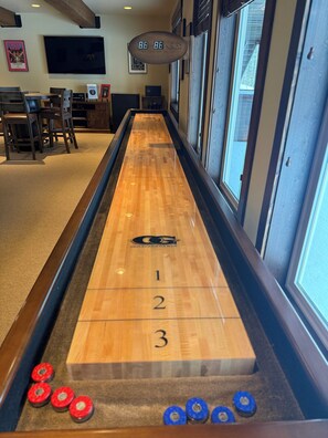 Games room - Lodge with Incomparable Views & Direct Ski Access (Whitefish)