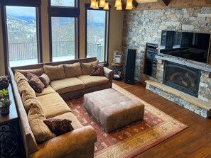 TV, fireplace, stereo - Lodge with Incomparable Views & Direct Ski Access (Whitefish)