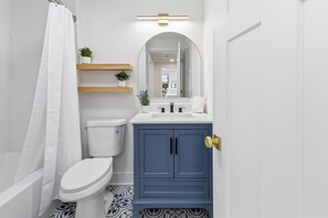 Shower - Newly Renovated 4 BR near downtown Indy w Garage! (Indianapolis)