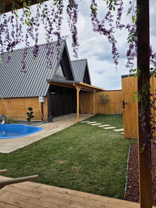 Bungalow Deluks | Halaman properti