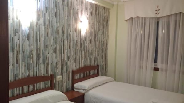 Basic Twin Room - My Rooms Hotel Camiño do Mar (A Calle)