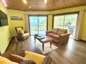 TV - PANORAMIC OCEAN VIEWS- St John Romantic Coral Bay Oasis. A/C, Best Beaches,  (Coral Bay)