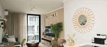 Elegant Urban Retreat in Ellipse Waterfall | Pool, Workspace & Views