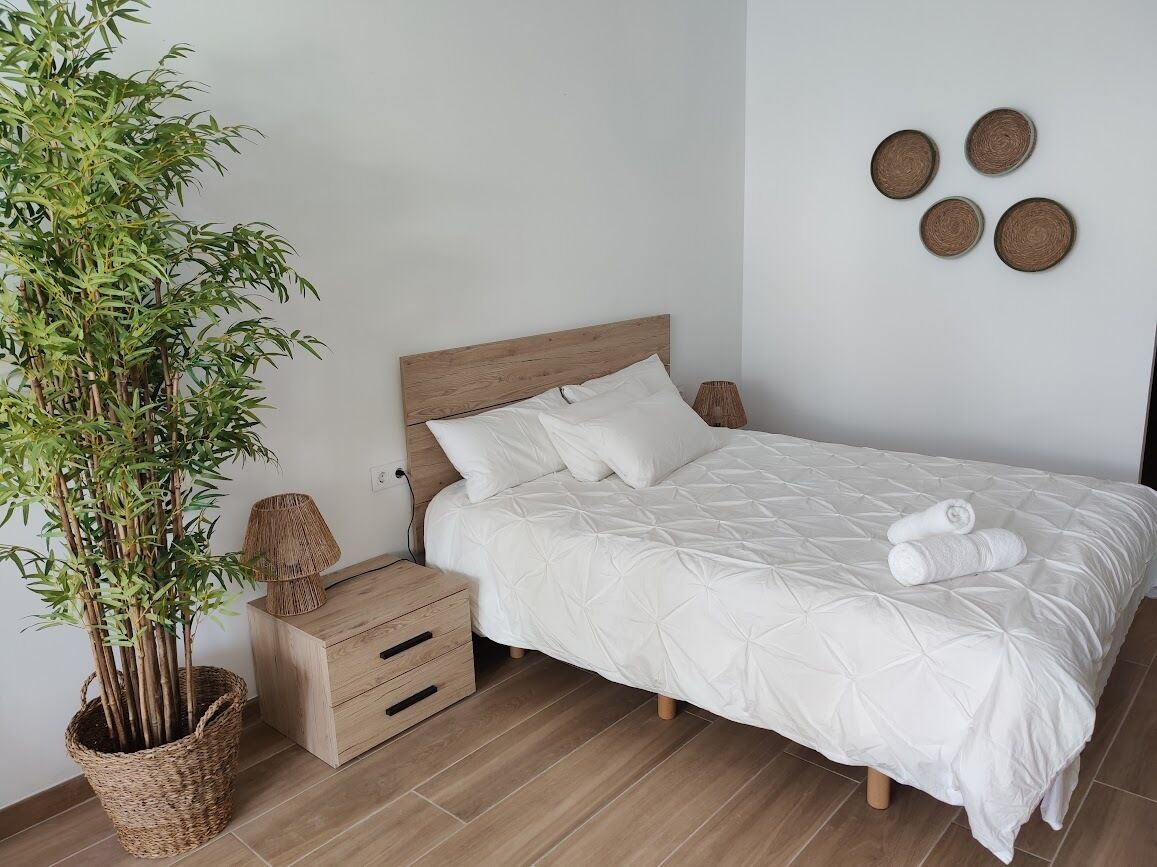1 chambre, coffres-forts dans les chambres, fer et planche à repasser