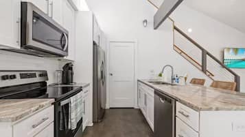 Luxus-Stadtwohnung, 2 Schlafzimmer, Nichtraucher, Küche | Eigene Küche