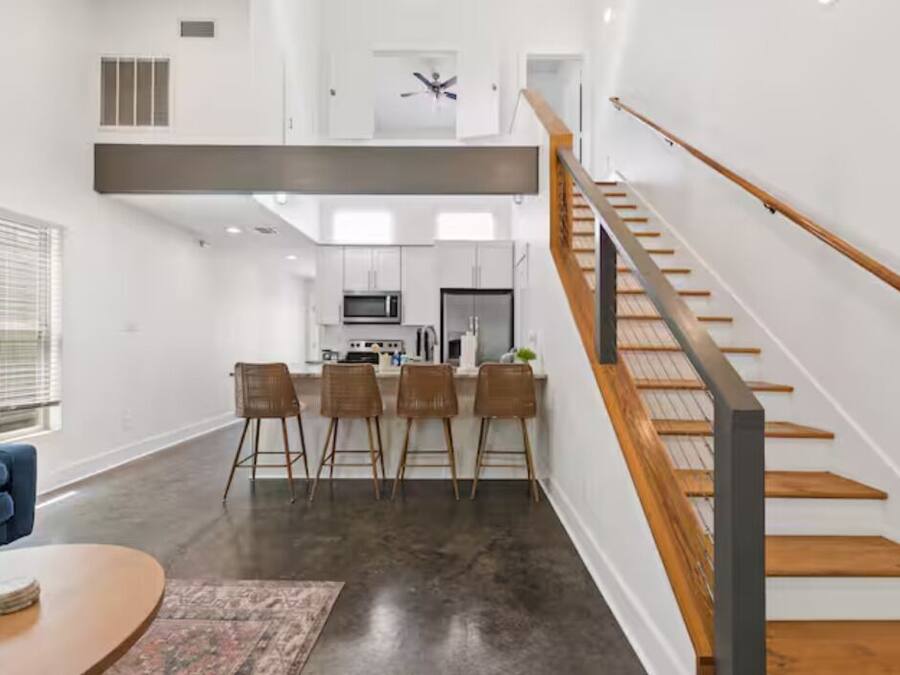 Luxury Townhome, 2 Bedrooms, Non Smoking, Kitchen | Individually decorated, individually furnished, iron/ironing board