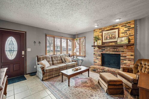 Central Ames Home | Easy Access to ISU & Downtown
