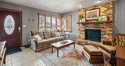 Central Ames Home | Easy Access to ISU & Downtown
