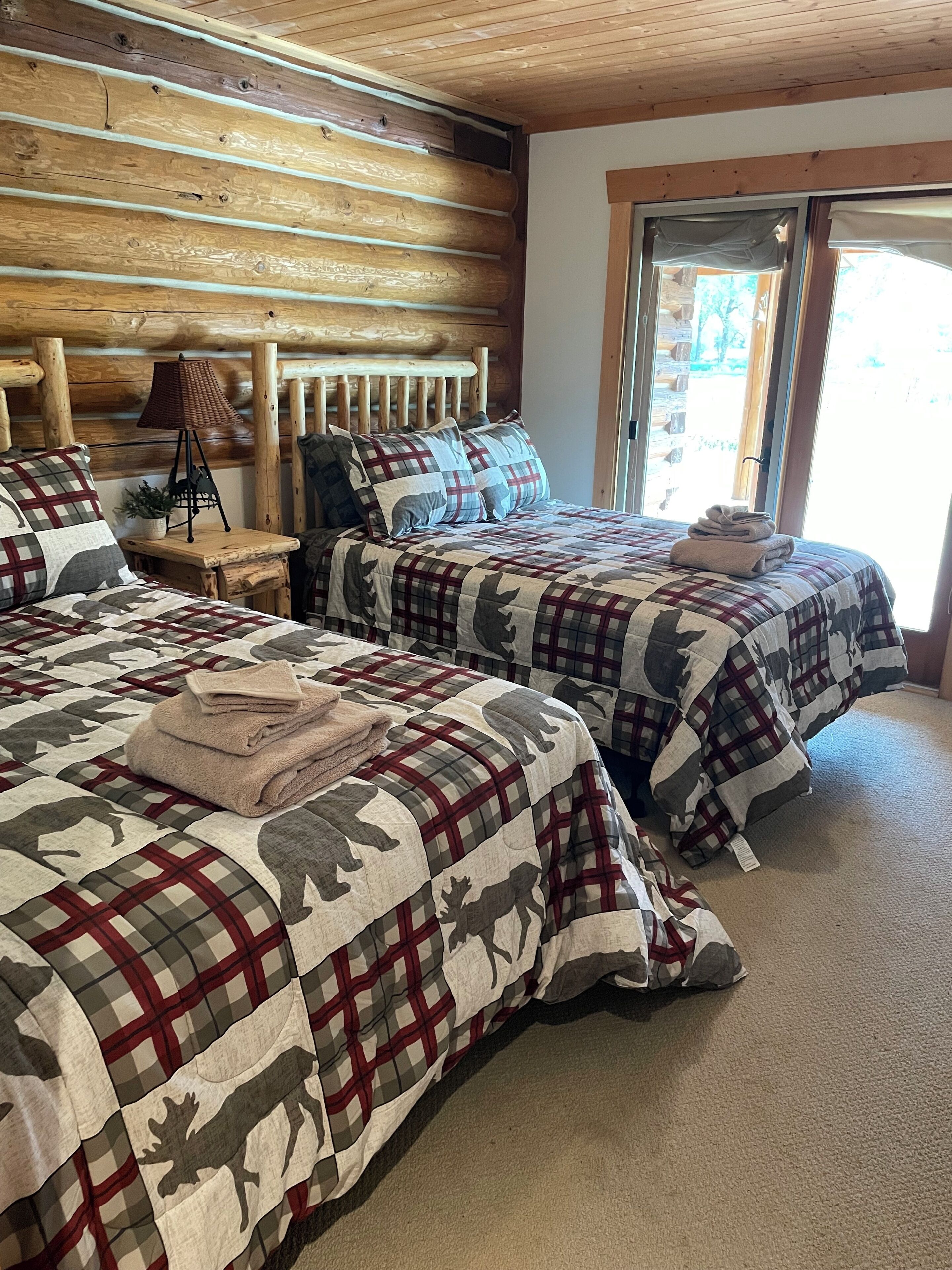 3 bedrooms, WiFi (free), bed sheets